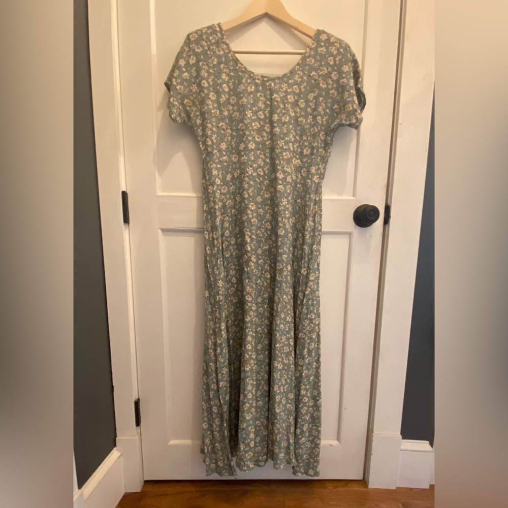 Vintage 90’s All that Jazz Sage Floral Maxi Dress